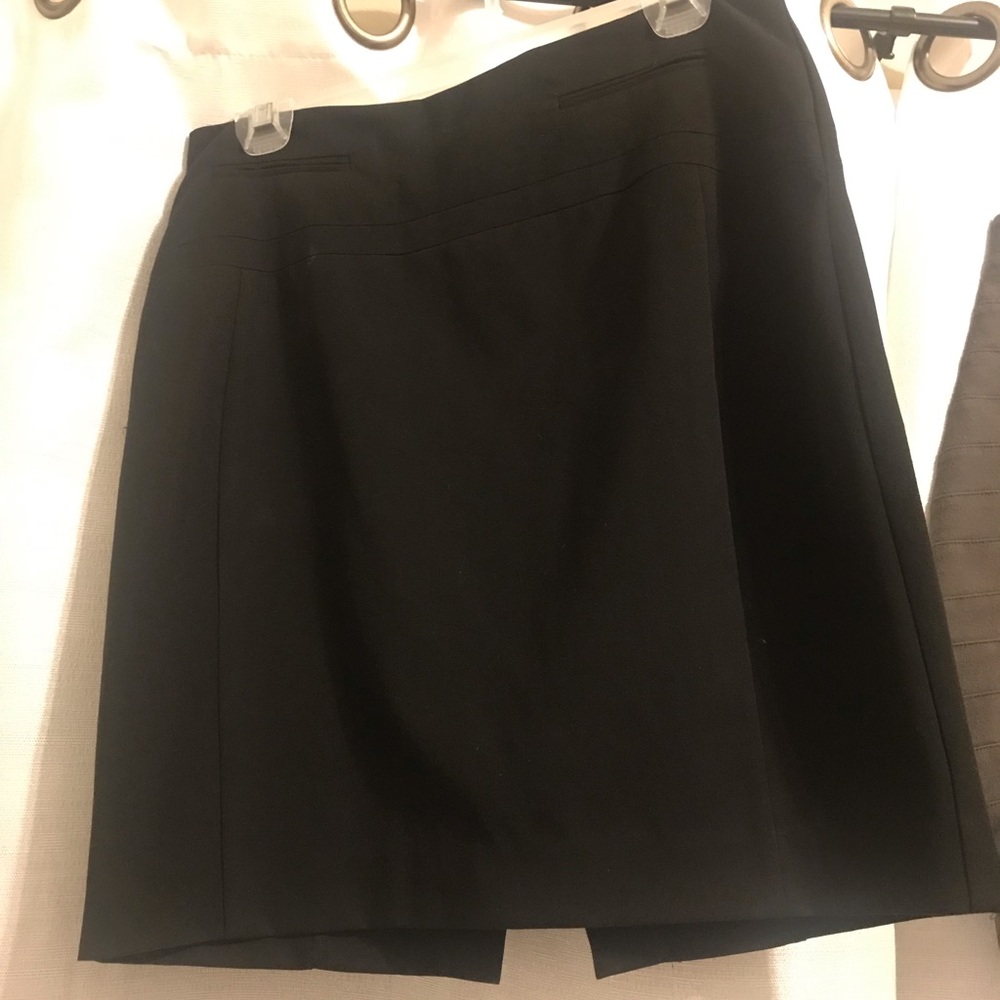 Black business skirt